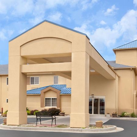 Baymont By Wyndham Fort Wayne Exterior foto